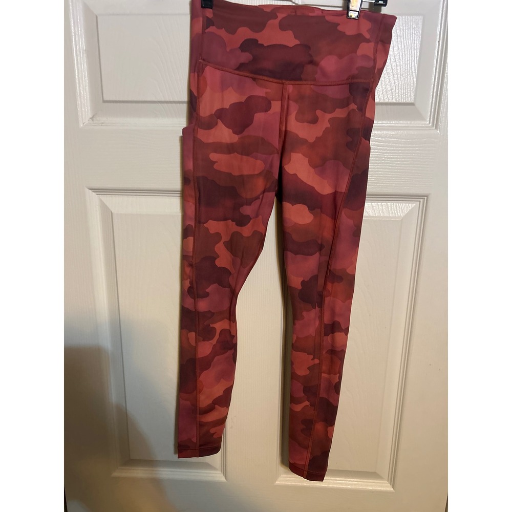 Athleta Ultimate Stash Printed 7/8 Tight Red Camo High Rise Leggings XS‎